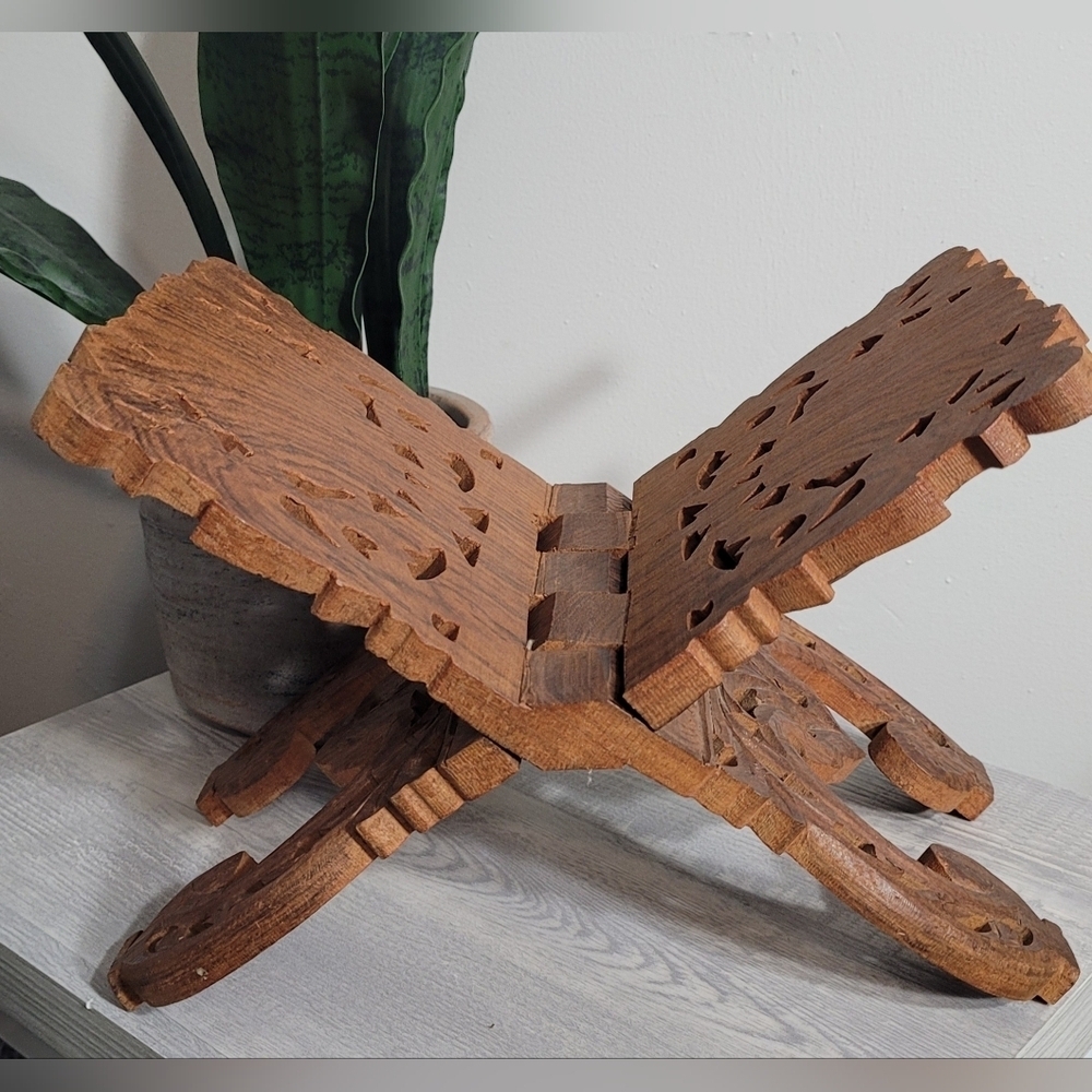 Wooden Hand Carved Holy Book Rest Made In India - Picture 2 of 3